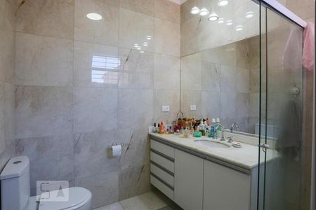Casa para alugar com 247m², 3 quartos e 4 vagas Casa para alugar com 247m², 3 quartos e 4 vagasBanheiro