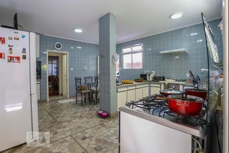Casa para alugar com 247m², 3 quartos e 4 vagas Casa para alugar com 247m², 3 quartos e 4 vagasCozinha