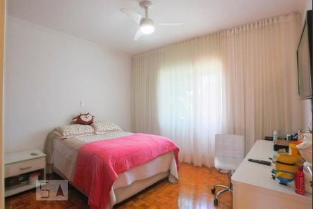 Casa para alugar com 247m², 3 quartos e 4 vagas Casa para alugar com 247m², 3 quartos e 4 vagasQuarto 3