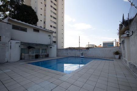 Apartamento à venda com 72m², 2 quartos e 1 vaga Apartamento à venda com 72m², 2 quartos e 1 vagaÁrea comum - Piscina