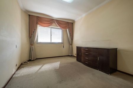 Apartamento à venda com 296m², 4 quartos e 3 vagas Apartamento à venda com 296m², 4 quartos e 3 vagasSuíte 1