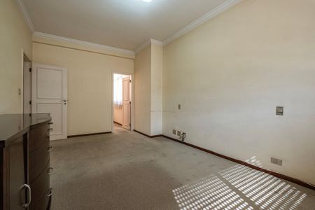 Apartamento à venda com 296m², 4 quartos e 3 vagas Apartamento à venda com 296m², 4 quartos e 3 vagasSuíte 1