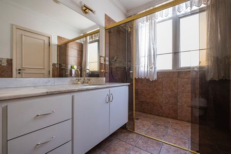 Apartamento à venda com 296m², 4 quartos e 3 vagas Apartamento à venda com 296m², 4 quartos e 3 vagasSuíte 1