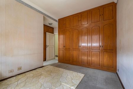Apartamento à venda com 296m², 4 quartos e 3 vagas Apartamento à venda com 296m², 4 quartos e 3 vagasSuíte 2