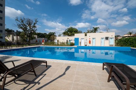 Apartamento para alugar com 49m², 2 quartos e 1 vaga Apartamento para alugar com 49m², 2 quartos e 1 vagaÁrea comum - Piscina