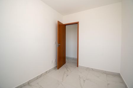 Quarto 1 de apartamento para alugar com 2 quartos, 49m² em Tijucas, Contagem
