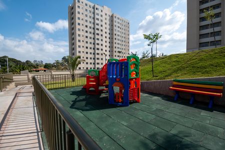 Apartamento para alugar com 49m², 2 quartos e 1 vaga Apartamento para alugar com 49m², 2 quartos e 1 vagaÁrea comum - Playground