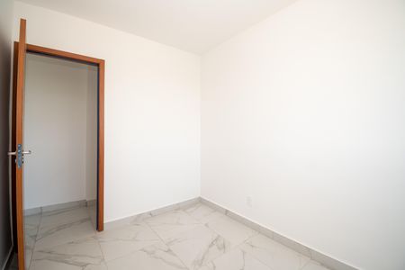 Quarto 1 de apartamento para alugar com 2 quartos, 49m² em Tijucas, Contagem