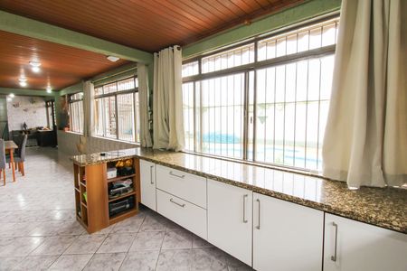 Casa de condomínio para alugar com 280m², 3 quartos e 5 vagasCozinha