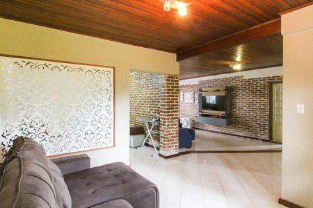Casa de condomínio para alugar com 280m², 3 quartos e 5 vagasSala
