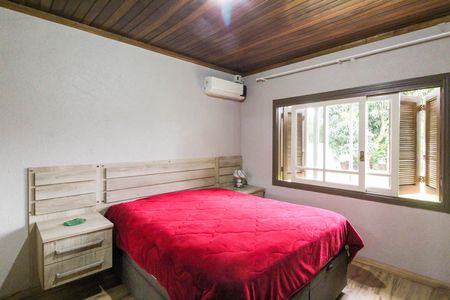 Casa de condomínio para alugar com 280m², 3 quartos e 5 vagasSuíte