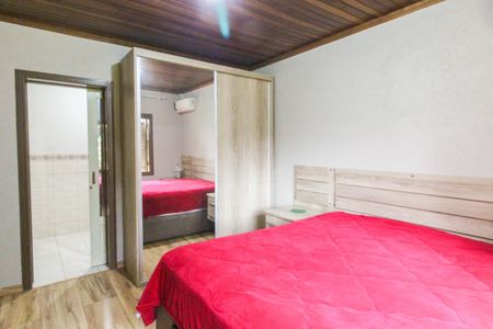 Casa de condomínio para alugar com 280m², 3 quartos e 5 vagasSuíte