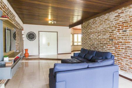 Casa de condomínio para alugar com 280m², 3 quartos e 5 vagasSala