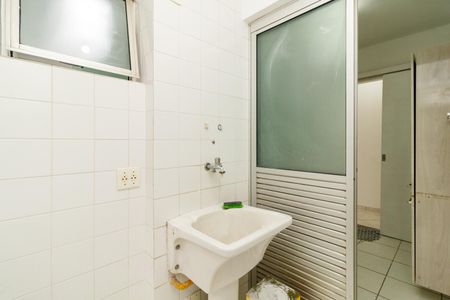 Apartamento à venda com 67m², 2 quartos e 2 vagas Apartamento à venda com 67m², 2 quartos e 2 vagasÁrea de Serviço
