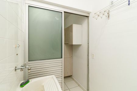 Apartamento à venda com 67m², 2 quartos e 2 vagas Apartamento à venda com 67m², 2 quartos e 2 vagasÁrea de Serviço