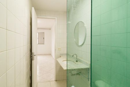 Apartamento à venda com 67m², 2 quartos e 2 vagas Apartamento à venda com 67m², 2 quartos e 2 vagasBanheiro da Suíte