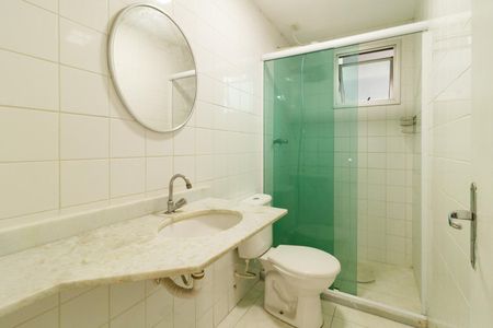 Apartamento à venda com 67m², 2 quartos e 2 vagas Apartamento à venda com 67m², 2 quartos e 2 vagasBanheiro da Suíte