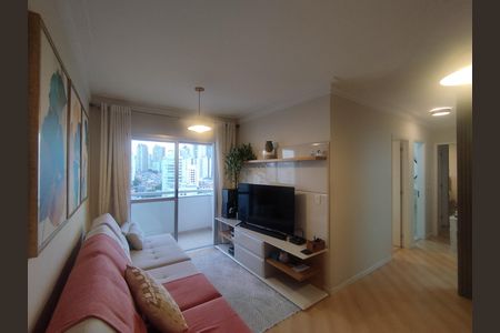 Sala de apartamento à venda com 2 quartos, 65m² em Vila Gumercindo, São Paulo
