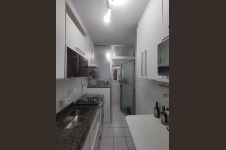 Apartamento à venda com 65m², 2 quartos e 1 vaga Apartamento à venda com 65m², 2 quartos e 1 vagaCozinha - Armários