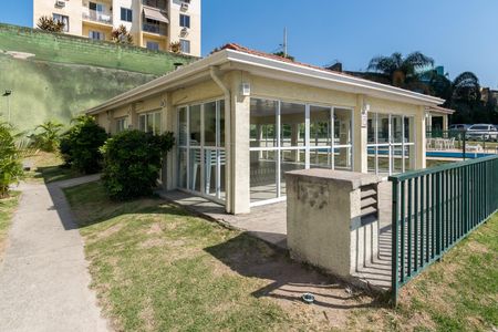 Apartamento para alugar com 55m², 2 quartos e 1 vaga Apartamento para alugar com 55m², 2 quartos e 1 vagaÁrea comum - Salão de festas