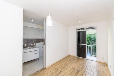 Apartamento para alugar com 55m², 2 quartos e 1 vaga Apartamento para alugar com 55m², 2 quartos e 1 vagaSala