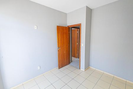 Casa de condomínio à venda com 80m², 2 quartos e 1 vaga Casa de condomínio à venda com 80m², 2 quartos e 1 vagaQuarto 1/ varanda