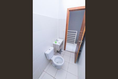 Casa de condomínio à venda com 80m², 2 quartos e 1 vaga Casa de condomínio à venda com 80m², 2 quartos e 1 vagaBanheiro