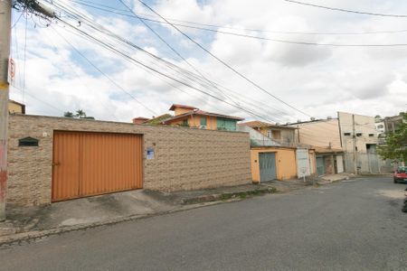 Casa à venda com 3 quartos, 80m² em São João Batista, Belo Horizonte