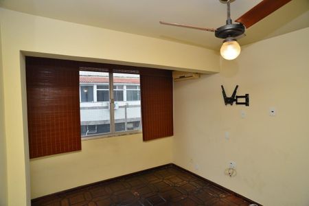 Apartamento à venda com 397m², 4 quartos e 2 vagas Apartamento à venda com 397m², 4 quartos e 2 vagasQuarto 1