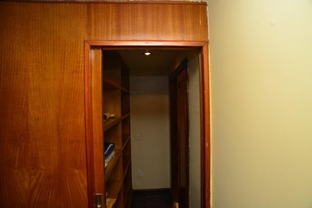 Apartamento à venda com 397m², 4 quartos e 2 vagas Apartamento à venda com 397m², 4 quartos e 2 vagasCloset