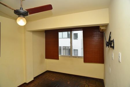 Apartamento à venda com 397m², 4 quartos e 2 vagas Apartamento à venda com 397m², 4 quartos e 2 vagasQuarto 1