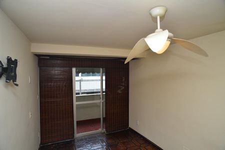 Apartamento à venda com 397m², 4 quartos e 2 vagas Apartamento à venda com 397m², 4 quartos e 2 vagasQuarto 2