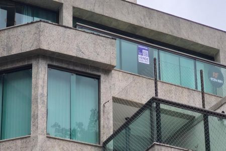 Apartamento à venda com 397m², 4 quartos e 2 vagas Apartamento à venda com 397m², 4 quartos e 2 vagasPlaca