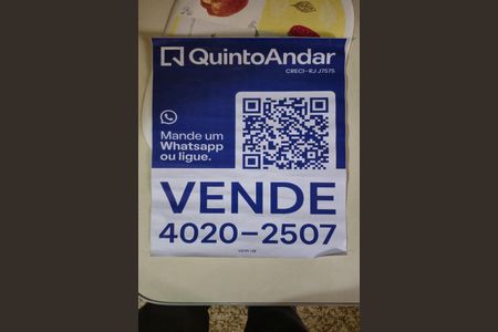 Apartamento à venda com 397m², 4 quartos e 2 vagas Apartamento à venda com 397m², 4 quartos e 2 vagasPlaca
