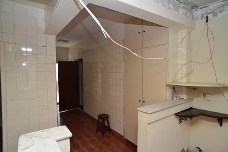 Apartamento à venda com 397m², 4 quartos e 2 vagas Apartamento à venda com 397m², 4 quartos e 2 vagasÁrea de Serviço