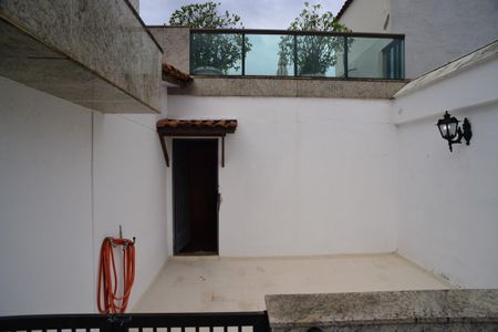 Apartamento à venda com 397m², 4 quartos e 2 vagas Apartamento à venda com 397m², 4 quartos e 2 vagasVaranda