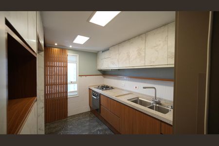 Apartamento à venda com 68m², 2 quartos e 1 vagaCozinha