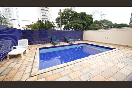 Apartamento à venda com 68m², 2 quartos e 1 vagaÁrea comum - Piscina