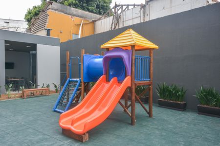 Apartamento à venda com 79m², 2 quartos e 1 vaga Apartamento à venda com 79m², 2 quartos e 1 vagaÁrea comum - Playground