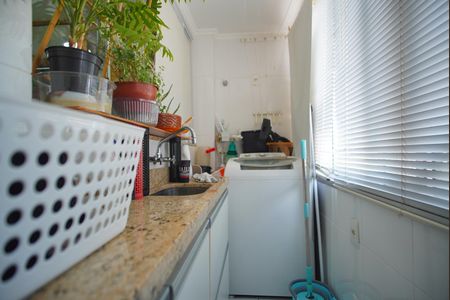 Apartamento à venda com 86m², 3 quartos e 1 vagaÁrea de Serviço