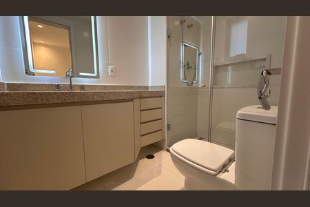 Apartamento à venda com 73m², 2 quartos e 1 vaga Apartamento à venda com 73m², 2 quartos e 1 vagaBanheiro da Suíte