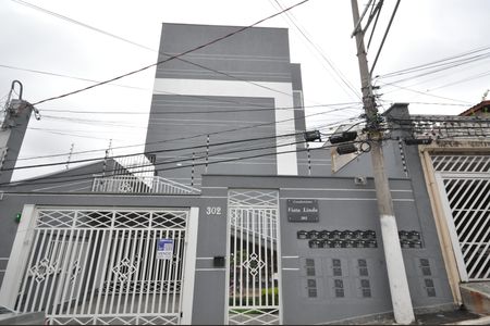 Casa de condomínio à venda com 48m², 2 quartos e 1 vagaFachada