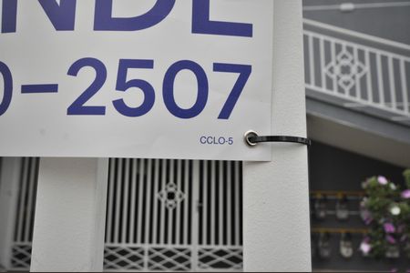 Casa de condomínio à venda com 48m², 2 quartos e 1 vagaPlaca