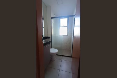 Banheiro de apartamento para alugar com 2 quartos, 48m² em Grand Ville, Uberlândia