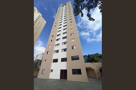 Apartamento à venda com 60m², 2 quartos e 1 vaga Apartamento à venda com 60m², 2 quartos e 1 vagaFachada do bloco