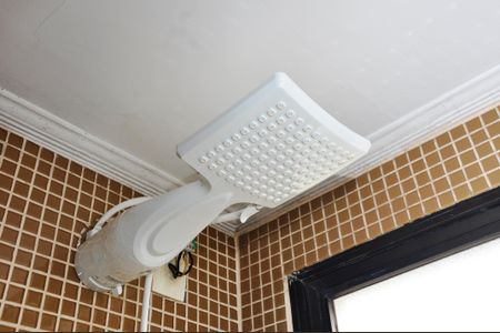Apartamento à venda com 60m², 2 quartos e 1 vaga Apartamento à venda com 60m², 2 quartos e 1 vagaDetalhe - Banheiro Social