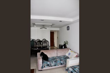 Apartamento à venda com 60m², 2 quartos e 1 vaga Apartamento à venda com 60m², 2 quartos e 1 vagaDetalhe - Sala e Sala de Jantar