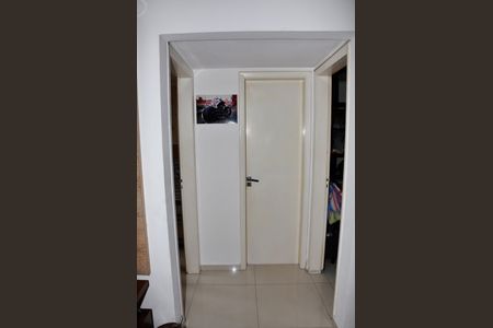 Apartamento à venda com 60m², 2 quartos e 1 vaga Apartamento à venda com 60m², 2 quartos e 1 vagaDetalhe - Corredor Quartos