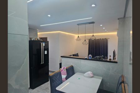 Cozinha de apartamento à venda com 2 quartos, 58m² em Vila Carioca, São Paulo