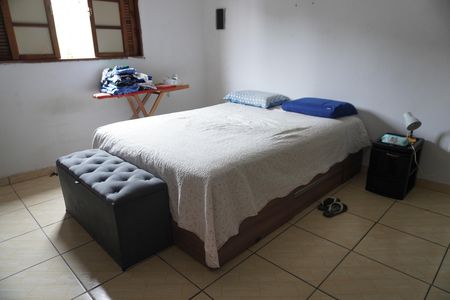 Casa à venda com 171m², 2 quartos e 1 vagaSuíte